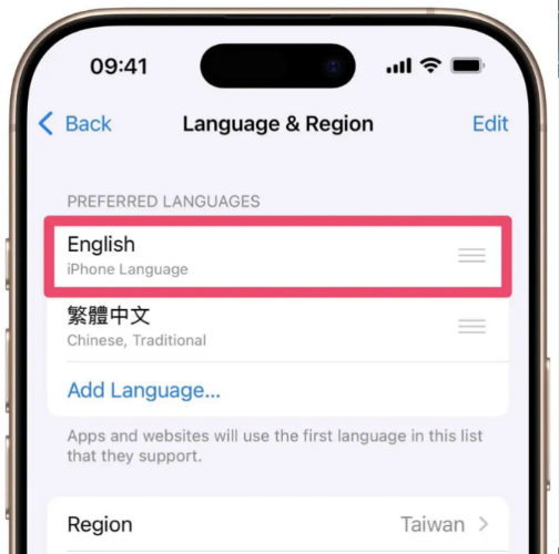 將手機切換成英文版來符合Apple Intelligence 功能需求